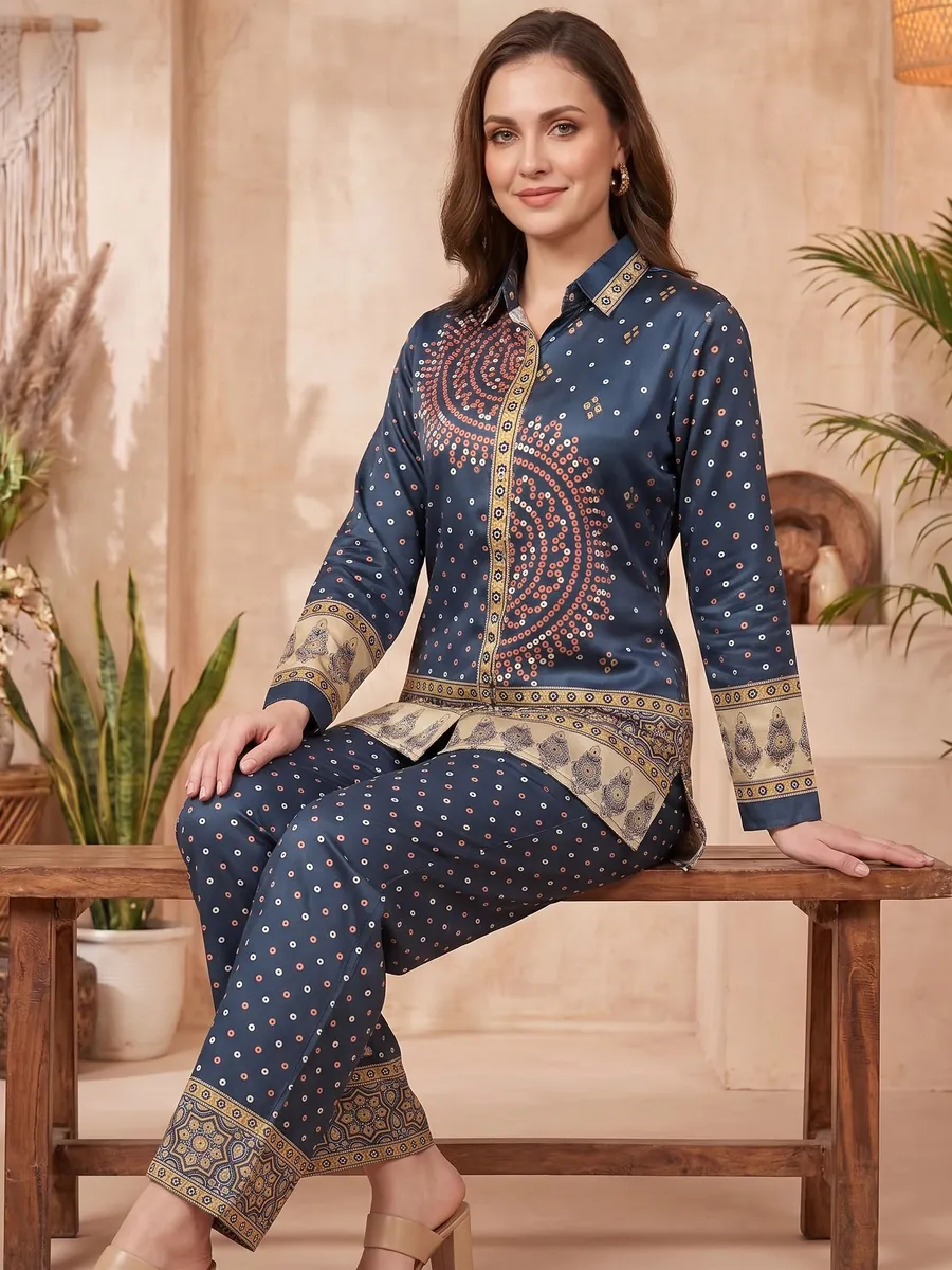 Seller wearing printed ethnic wear