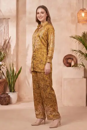 Mustard Crepe Silk Bandhani Print Co Ord Set with Shirt Collar - photo 3