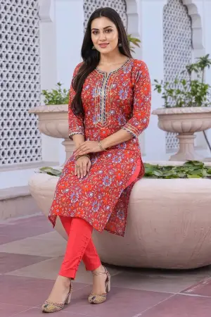 Maroon Printed Long Kurti with Gota Lace and Piping - photo 3