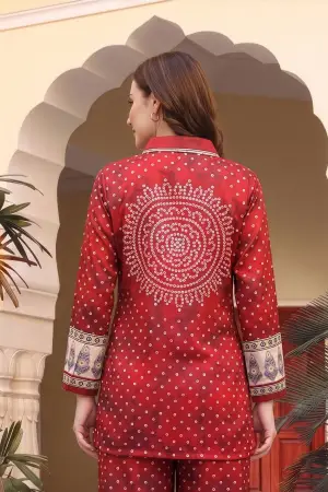 Red Bandhani Print Shirt Collar Kurti with Contrast Border - photo 2